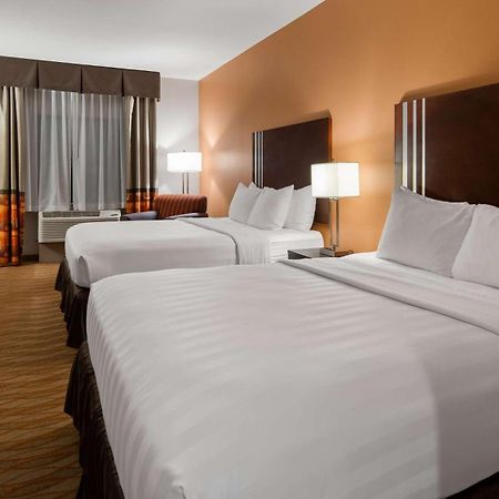 Best Western Plus Spring Inn & Suites Eksteriør billede